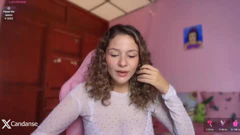 Snapshot of candase_ chatting on October 27, 2025, 10:14 pm Candase online show from October 27, 2025, 10:14 pm