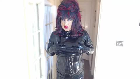 Snapshot of candi_smokes chatting on April 7, 2026, 1:00 pm candi smokes online show from April 7, 2026, 1:00 pm