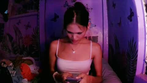 candiceswanpolei_ online show from July 4, 2026, 5:52 pm