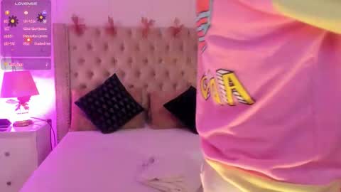 Candie  online show from February 25, 2026, 12:15 pm