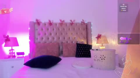 Snapshot of candiegilson__ chatting on April 26, 2026, 12:14 pm Candie online show from April 26, 2026, 12:14 pm