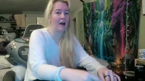 Candi online show from May 14, 2026, 7:04 am