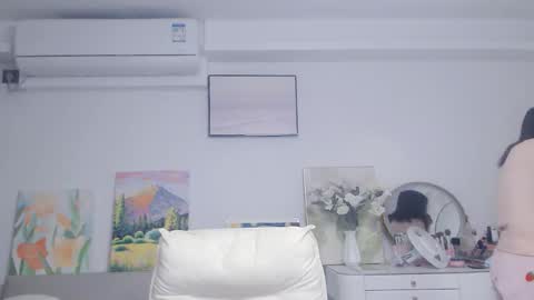 candy8998 online show from November 5, 2025, 10:43 pm