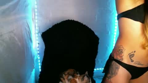 elizabeth online show from February 23, 2026, 9:23 pm