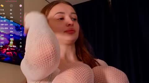 Snapshot of candy_aanna chatting on July 10, 2026, 6:21 pm Hey there Im Anna 21 years old online show from July 10, 2026, 6:21 pm