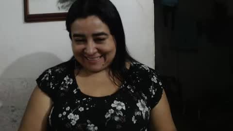 Snapshot of candy_candi chatting on December 18, 2024, 3:04 am lucy online show from December 18, 2024, 3:04 am