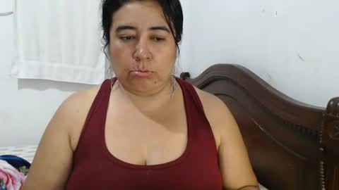 Snapshot of candy_candi chatting on January 3, 2025, 4:55 am lucy online show from January 3, 2025, 4:55 am