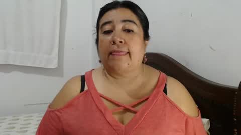 Snapshot of candy_candi chatting on January 4, 2025, 1:52 am lucy online show from January 4, 2025, 1:52 am