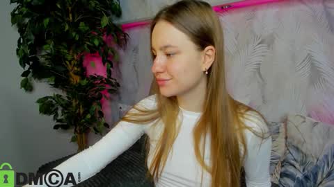 Candy online show from October 6, 2025, 1:03 am