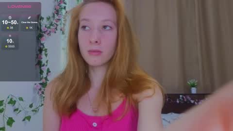 candy_flosse online show from September 19, 2025, 8:38 am