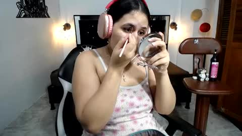 Snapshot of candy_hairy chatting on February 2, 2025, 2:27 am candy online show from February 2, 2025, 2:27 am