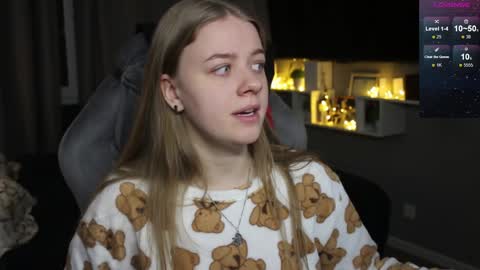 Snapshot of candy_meggie chatting on January 16, 2025, 5:01 pm Megan online show from January 16, 2025, 5:01 pm