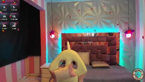 Ania online show from March 4, 2025, 11:19 am