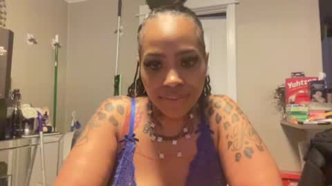Snapshot of candy_rain5 chatting on August 3, 2026, 9:04 am candy_rain5 online show from August 3, 2026, 9:04 am