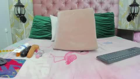 candy_sex18_ online show from December 3, 2024, 6:06 pm