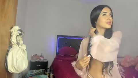 Snapshot of candy_slut1 chatting on June 19, 2026, 10:46 pm candy_slut1 online show from June 19, 2026, 10:46 pm