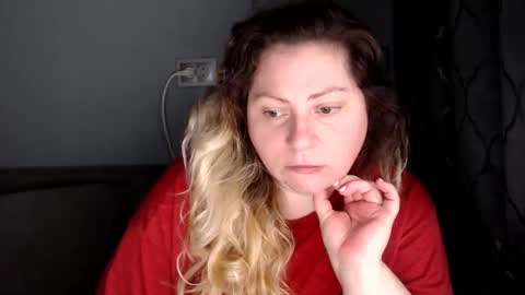 Snapshot of candycream74 chatting on April 20, 2026, 1:47 pm Laura online show from April 20, 2026, 1:47 pm