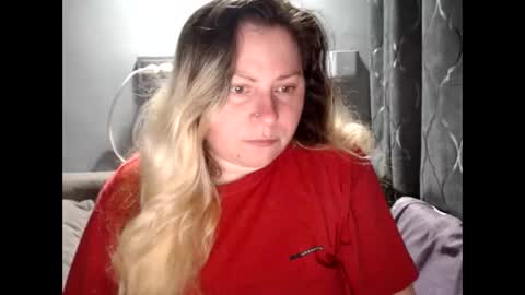 Snapshot of candycream74 chatting on April 21, 2026, 8:44 pm Laura online show from April 21, 2026, 8:44 pm