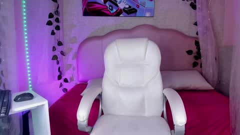 Candy online show from December 15, 2024, 8:19 am