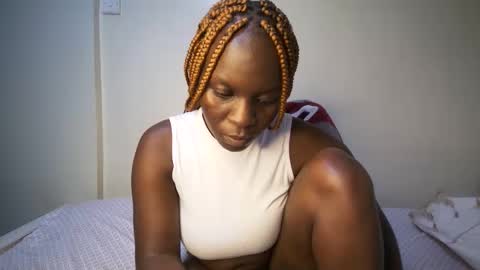 candycurly_ online show from November 27, 2025, 5:48 pm