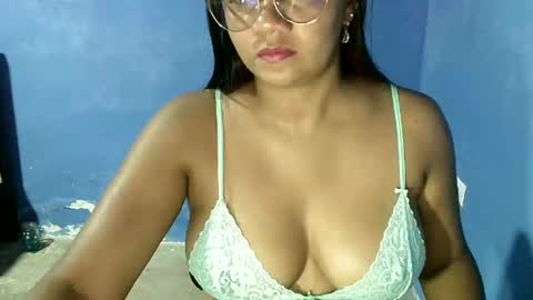 Snapshot of candyflowerlub chatting on January 3, 2025, 11:57 am candyflowerlub online show from January 3, 2025, 11:57 am