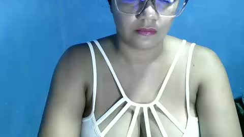 Snapshot of candyflowerlub chatting on October 18, 2025, 8:53 pm candyflowerlub online show from October 18, 2025, 8:53 pm