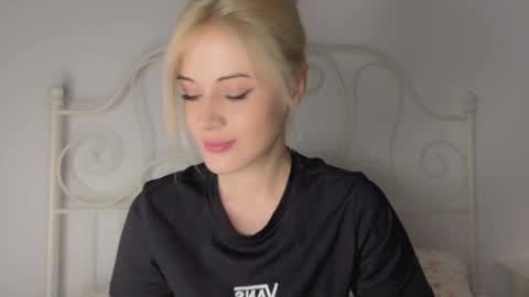 You can call me HH online show from February 25, 2026, 6:50 pm