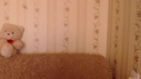 say meow and send tip  online show from February 14, 2025, 9:56 am