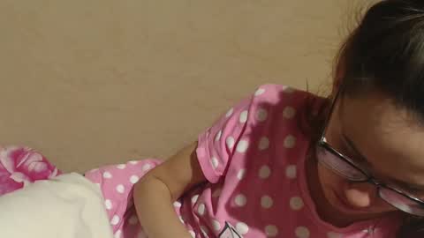 say meow and send tip  online show from March 10, 2025, 4:57 pm