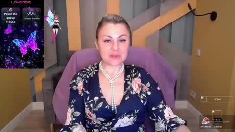 Snapshot of candylons chatting on November 4, 2025, 6:45 am CandyLons online show from November 4, 2025, 6:45 am