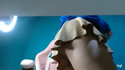 Snapshot of candymilfff chatting on February 6, 2026, 10:13 pm candymilfff online show from February 6, 2026, 10:13 pm