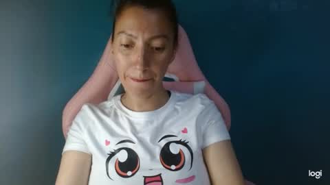 Snapshot of candymilfff chatting on February 8, 2026, 2:37 am candymilfff online show from February 8, 2026, 2:37 am