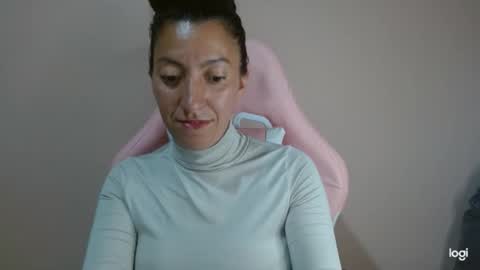 Snapshot of candymilfff chatting on February 20, 2026, 4:09 am candymilfff online show from February 20, 2026, 4:09 am