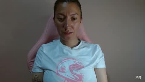 Snapshot of candymilfff chatting on March 28, 2026, 9:25 pm candymilfff online show from March 28, 2026, 9:25 pm