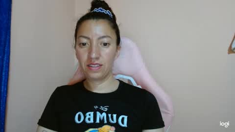 Snapshot of candymilfff chatting on April 16, 2026, 3:24 pm candymilfff online show from April 16, 2026, 3:24 pm