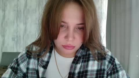Snapshot of candymini chatting on March 27, 2026, 7:03 am candymini online show from March 27, 2026, 7:03 am