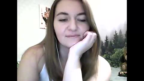 Snapshot of candyolime chatting on February 3, 2025, 9:39 pm Daisy online show from February 3, 2025, 9:39 pm