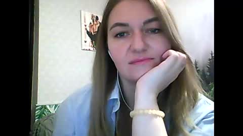 Snapshot of candyolime chatting on March 9, 2025, 9:36 pm Daisy online show from March 9, 2025, 9:36 pm