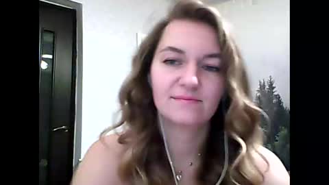 Snapshot of candyolime chatting on December 15, 2025, 9:30 pm Daisy online show from December 15, 2025, 9:30 pm