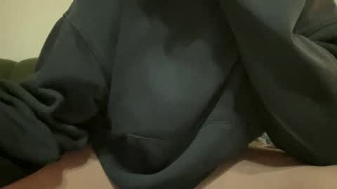 Candy   online show from December 14, 2025, 10:36 pm