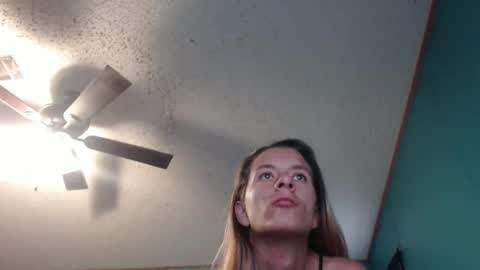 Snapshot of candyshop2024 chatting on February 27, 2026, 1:22 pm candyshop2024 online show from February 27, 2026, 1:22 pm