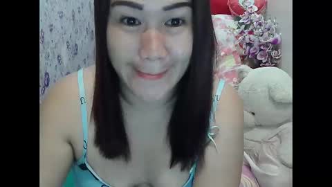 candyyonah03 online show from March 4, 2026, 8:04 pm