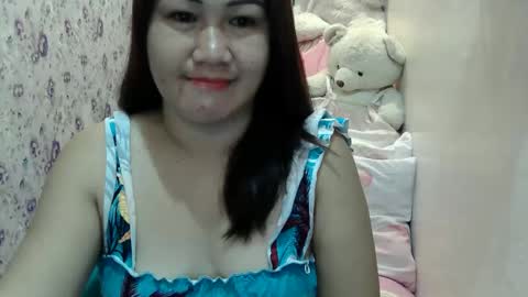 Snapshot of candyyonah03 chatting on May 10, 2026, 9:42 pm candyyonah03 online show from May 10, 2026, 9:42 pm