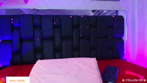 Aura  online show from March 7, 2025, 3:07 pm