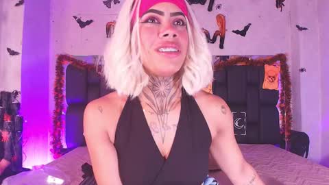 Aura  online show from October 16, 2025, 11:55 am