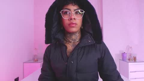 Aura  online show from November 15, 2025, 11:51 am