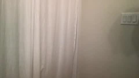 Snapshot of cannabrojo chatting on February 8, 2026, 5:27 pm cannabrojo online show from February 8, 2026, 5:27 pm