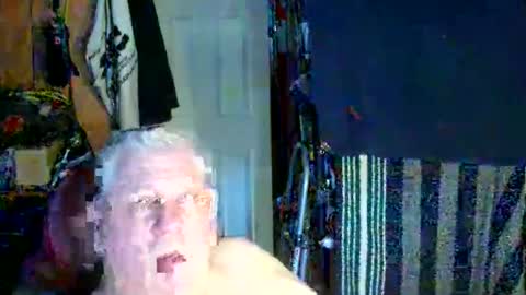 Snapshot of canoelicker69 chatting on October 20, 2025, 8:31 pm canoelicker69 online show from October 20, 2025, 8:31 pm