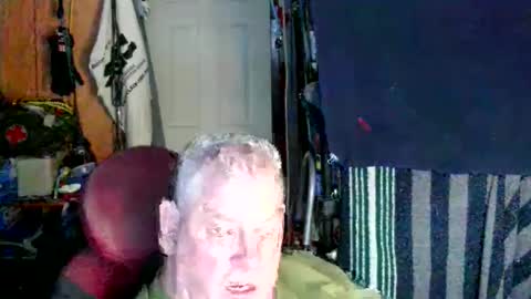 Snapshot of canoelicker69 chatting on November 9, 2025, 4:49 pm canoelicker69 online show from November 9, 2025, 4:49 pm
