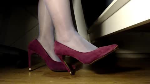 Snapshot of caolau chatting on November 1, 2025, 8:33 pm Miss Di online show from November 1, 2025, 8:33 pm